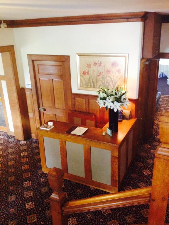 Overton Grange Country Hotel ลุดโลว์ ภายนอก รูปภาพ