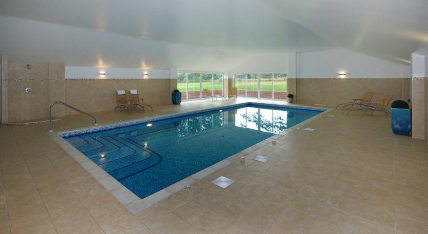 Overton Grange Country Hotel ลุดโลว์ ภายนอก รูปภาพ